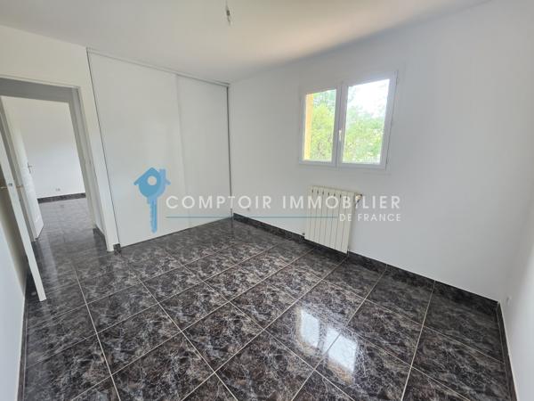 Villa
                                                                                                                                                                                                                                                                                                                        6 pièce(s)                                                                                                                                                                                                          5 chambre(s)                                                                                                                                                                                                          140  m²