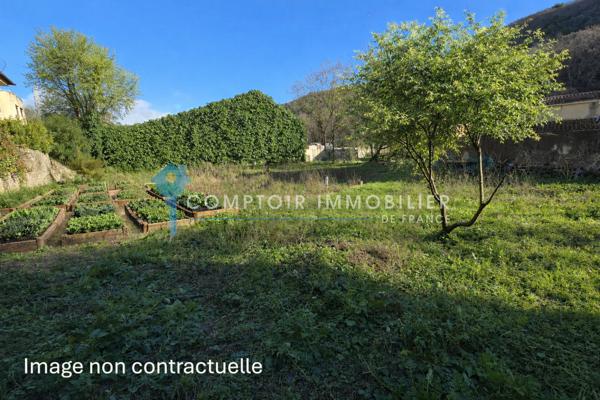 Villa
                                                                                                                                                                                                                                                                                                                        6 pièce(s)                                                                                                                                                                                                          5 chambre(s)                                                                                                                                                                                                          140  m²