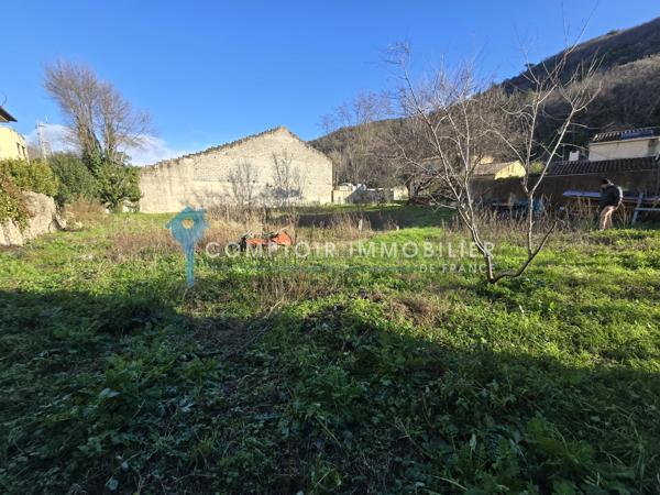 Villa
                                                                                                                                                                                                                                                                                                                        6 pièce(s)                                                                                                                                                                                                          5 chambre(s)                                                                                                                                                                                                          140  m²