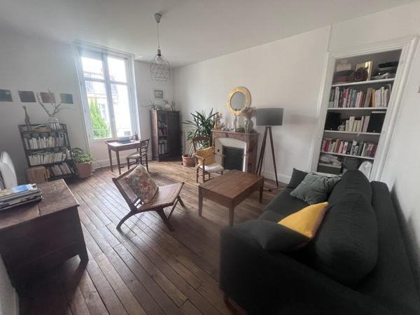 Joli appartement dans maison de maître en plein cœur de Poitiers