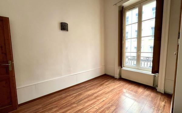 Appartement à vendre    3 pièces • 67,43 m2 Lyon 6