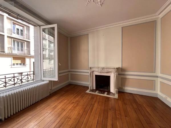 Achat - Immeuble Besançon 25000 166 m 2 185 m 2