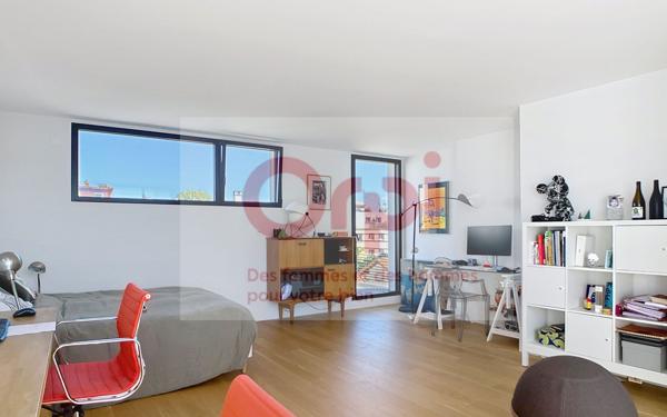 Maison à vendre    8 pièces • 240 m2 Issy-les-Moulineaux