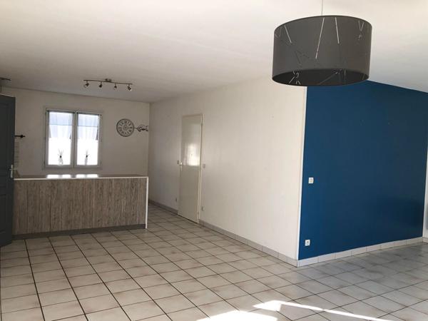 17220 SALLES SUR MER Ensemble immobilier de deux Maisons sur Salles Sur Mer