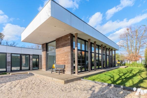 Domaine de GREEN PARK à Faches-Thumesnil
HYPER CONTEMPORAINE individuelle de + de 300M².