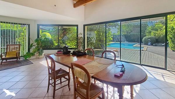 Maison 493 500 € Saint-Laurent-des-Vignes 6 p 198 m² DPE D