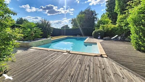 Maison 493 500 € Saint-Laurent-des-Vignes 6 p 198 m² DPE D