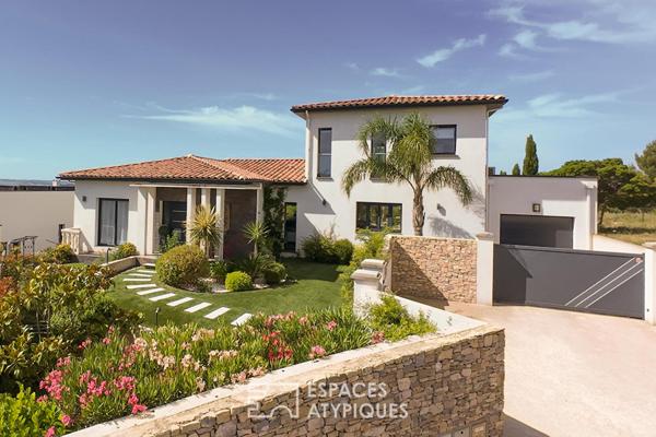 Villa d’architecte raffinée avec vue dominante sur la garrigue
