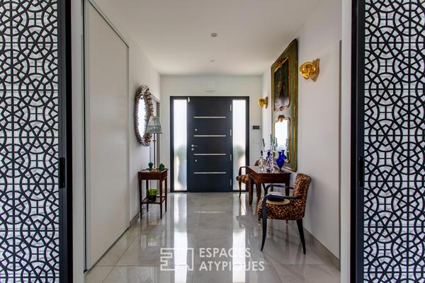 Villa d’architecte raffinée avec vue dominante sur la garrigue