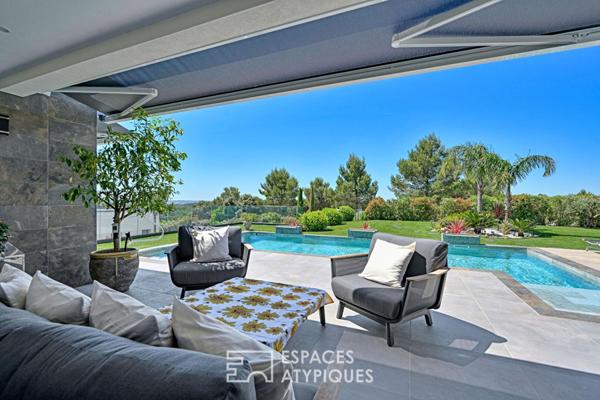 Villa d’architecte raffinée avec vue dominante sur la garrigue
