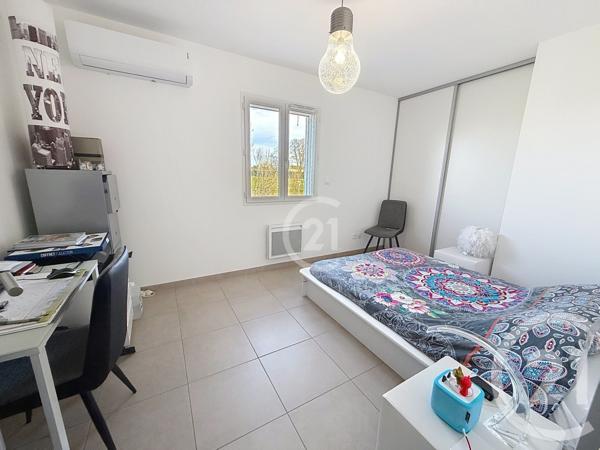 Maison à vendre  4 pièces - 91,78 m2 RAPHELE LES ARLES - 13