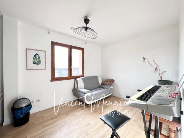 Propriété avec 2 habitations / Garage 90 m2 / Parcelle 1 173 m2