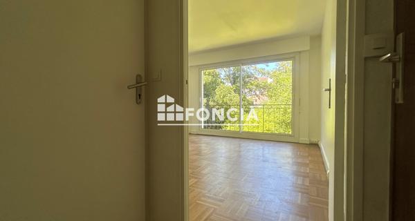 Location Studio 24.91 m² - Le Pecq 78230