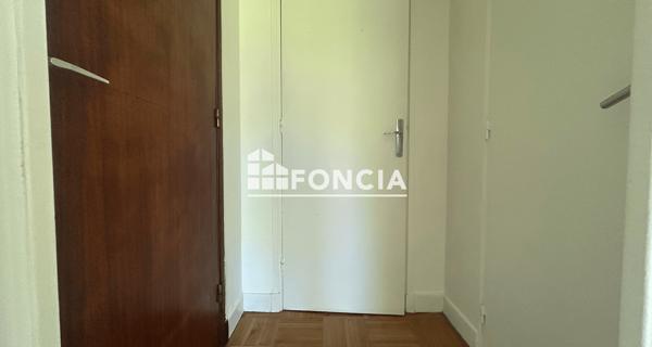 Location Studio 24.91 m² - Le Pecq 78230