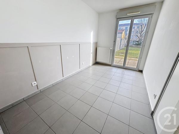 Appartement F3 à vendre  3 pièces - 61,75 m2 DECINES CHARPIEU - 69
