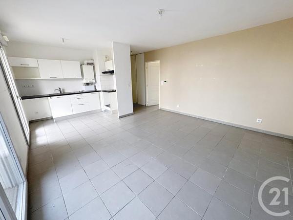 Appartement F3 à vendre  3 pièces - 61,75 m2 DECINES CHARPIEU - 69