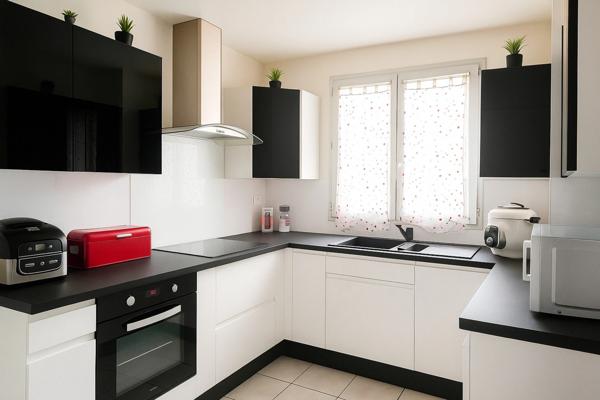 Montlouis-sur-Loire Maison familiale avec jardin et garage – 4 chambres – Proche centre