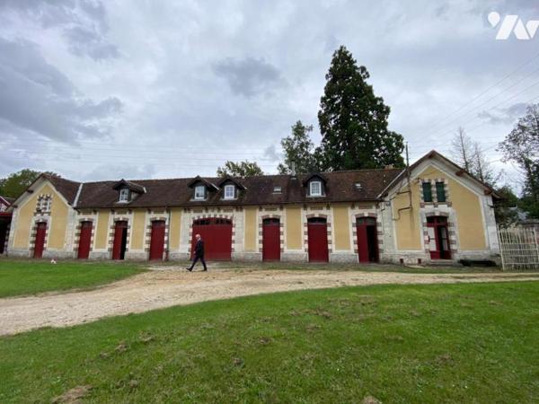 45680 DORDIVES - CHATEAU ET DEPENDANCES