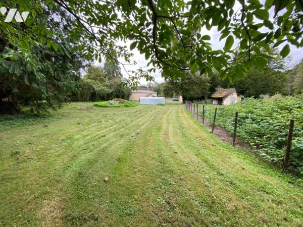 45680 DORDIVES - CHATEAU ET DEPENDANCES