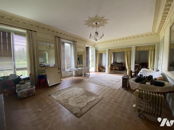 45680 DORDIVES - CHATEAU ET DEPENDANCES