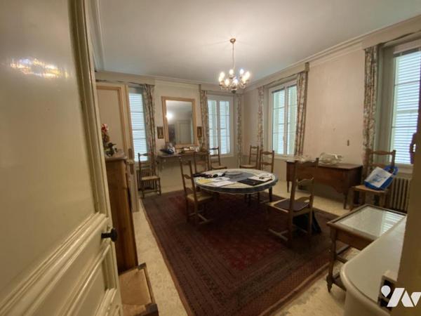 45680 DORDIVES - CHATEAU ET DEPENDANCES