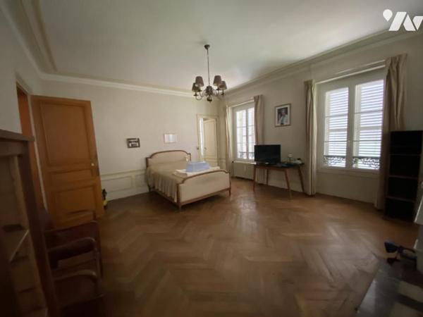 45680 DORDIVES - CHATEAU ET DEPENDANCES