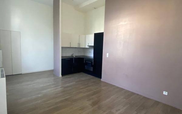 Appartement à vendre    2 pièces • 45,77 m2 Auxerre