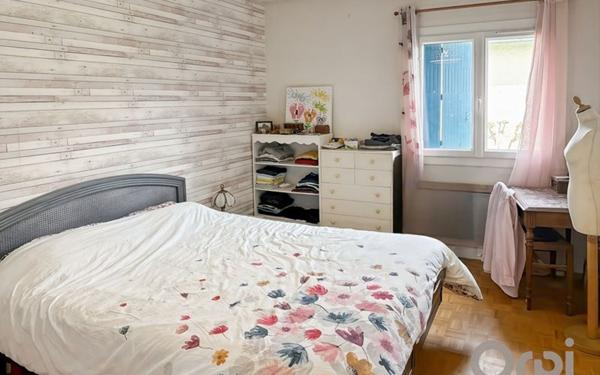 Maison à vendre    5 pièces •  Fleurance