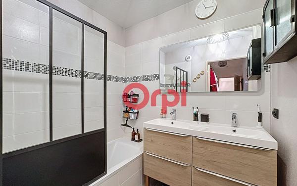 Appartement à vendre    3 pièces •  Sainte-Maxime