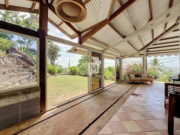 DPT GUYANE, à vendre CAYENNE BOURDA maison T4 de 158 m² avec vue mer