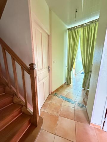 En exclusivite ! Maison de village, 300m², 10 chambres avec dépendances sur 3489m² de terrain 199 900 €