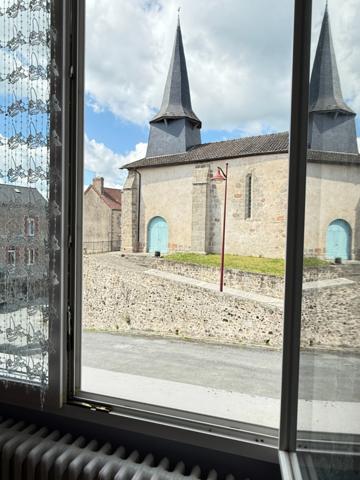 En exclusivite ! Maison de village, 300m², 10 chambres avec dépendances sur 3489m² de terrain 199 900 €