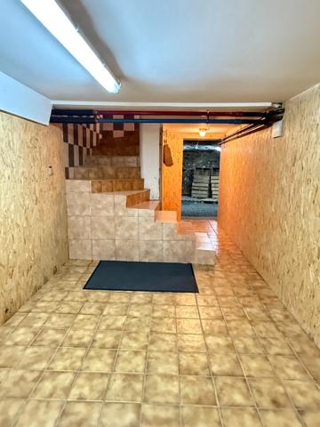 En exclusivite ! Maison de village, 300m², 10 chambres avec dépendances sur 3489m² de terrain 199 900 €