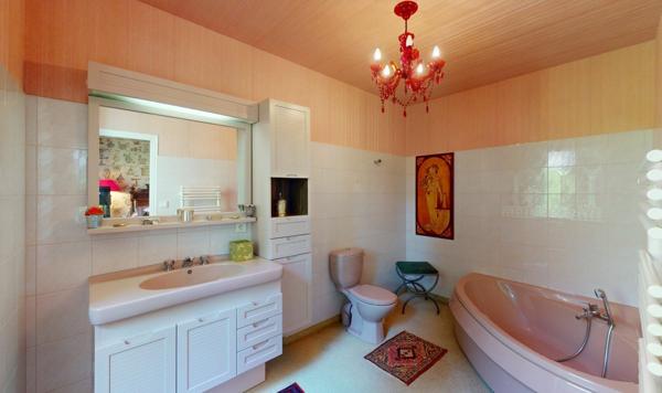 Maison à vendre    6 pièces •    Rieupeyroux