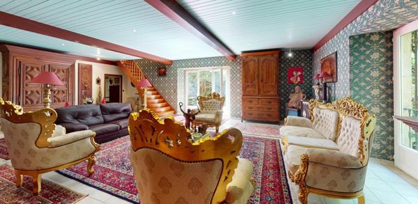 Maison à vendre    6 pièces •    Rieupeyroux