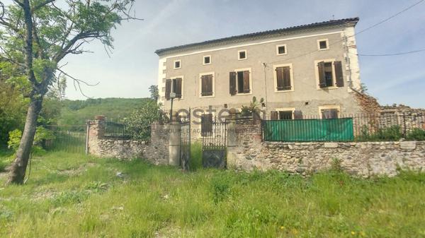 A Vendre ancienne demeure a rénover sur 200m² habitable avec grand jardin environnement campagne secteur Cazères