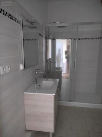 Location - Appartement Bourg-en-Bresse 01000 4 pièces 94 m 2