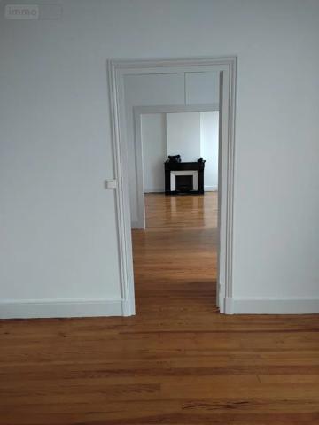 Location - Appartement Bourg-en-Bresse 01000 4 pièces 94 m 2