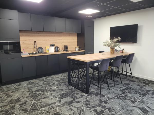 Local D’activité 286.9m² – Orvault
