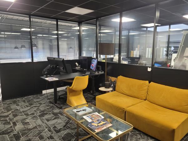 Local D’activité 286.9m² – Orvault