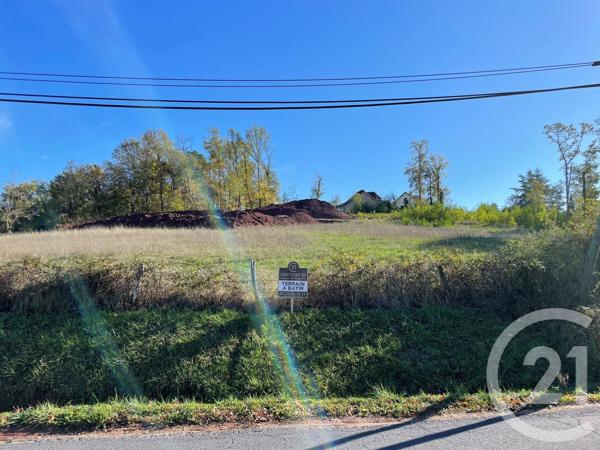 Terrain à vendre  2934 m 2   USSAC  - 19