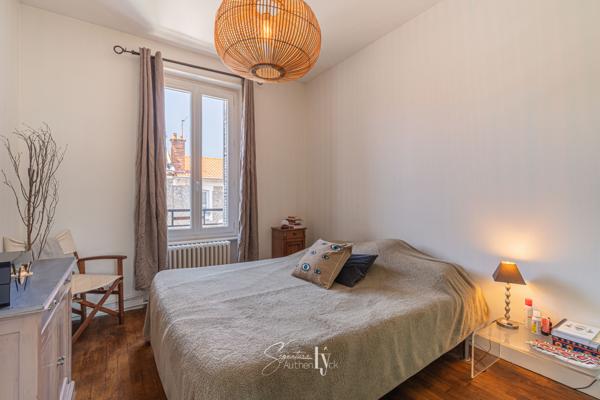 Maison
         7 pièces
        - 183 m² Exclusivité 285 000 € *
