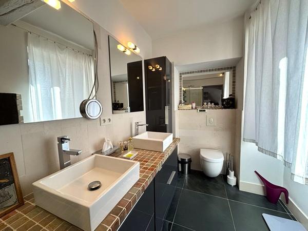 Maison 8 pièces - 230 m²