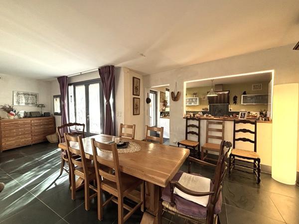 Maison 8 pièces - 230 m²