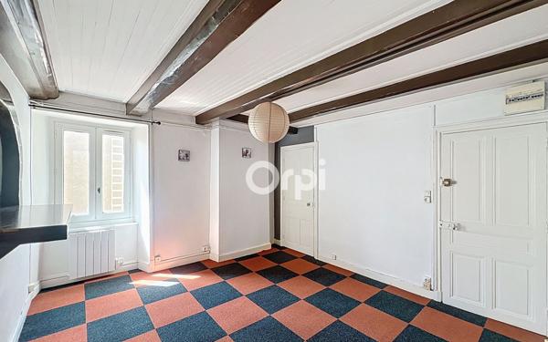 Appartement à vendre    3 pièces •  Saint-Flour