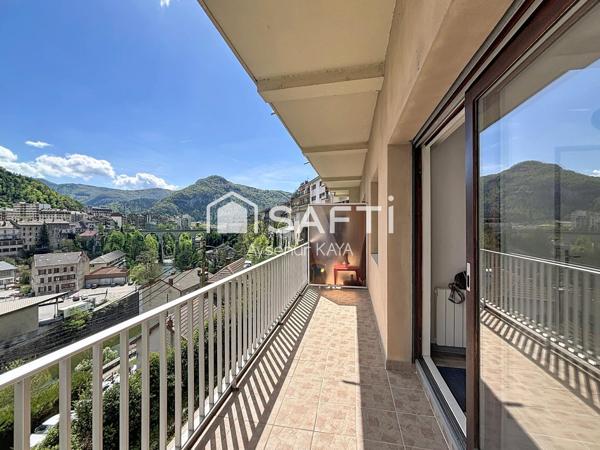 Appartement lumineux avec grand balcon