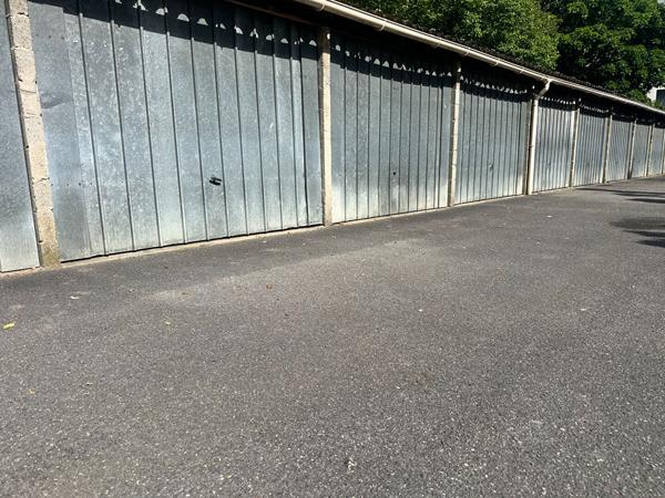 Location Parking / Box 12 m² à Combs-la-Ville - Exclusivité Guy Hoquet