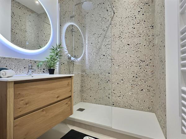 A vendre appartement de type 3 à Marseille 13001 - Terrasse - THIERS / RÉFORMÉS