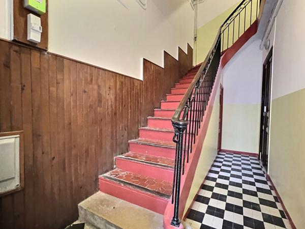 A vendre appartement de type 3 à Marseille 13001 - Terrasse - THIERS / RÉFORMÉS