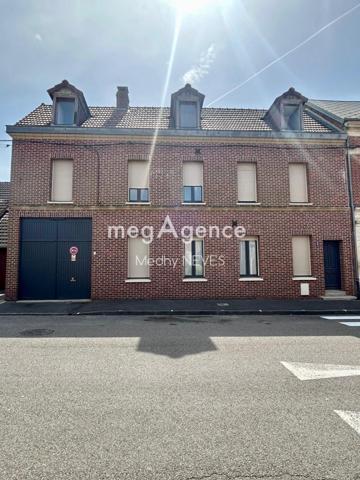 Maison à VILLERS-BRETONNEUX, 80800 - 8 pièces 226m²